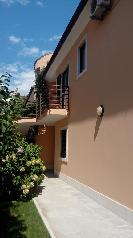 Apartments Villa Brigita Rovinj Ngoại thất bức ảnh