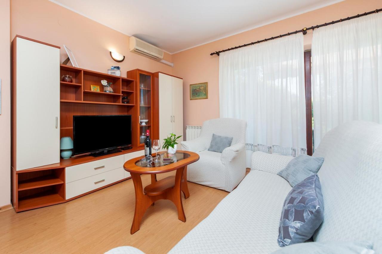 Apartments Villa Brigita Rovinj Ngoại thất bức ảnh