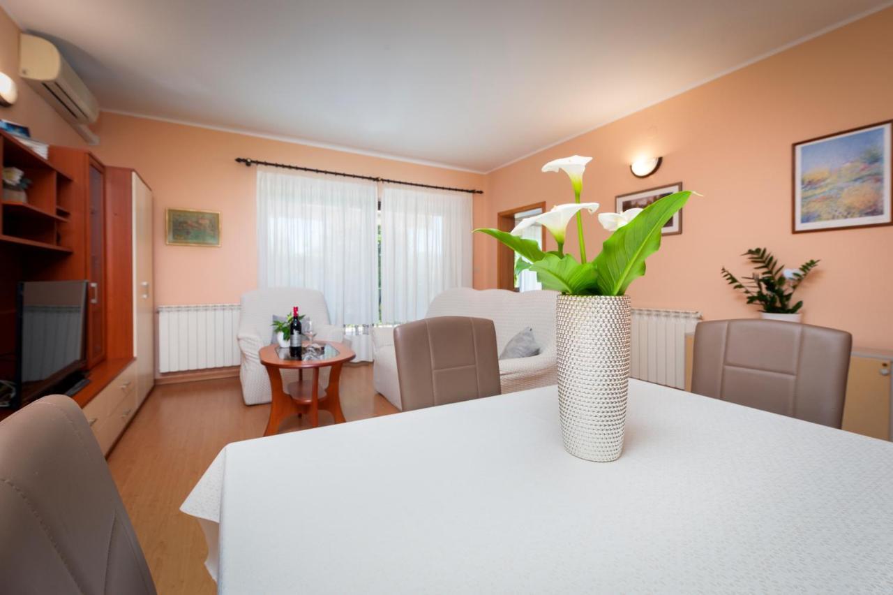 Apartments Villa Brigita Rovinj Ngoại thất bức ảnh