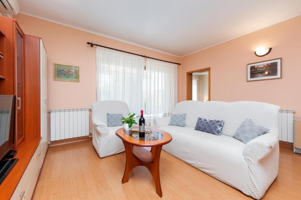 Apartments Villa Brigita Rovinj Ngoại thất bức ảnh