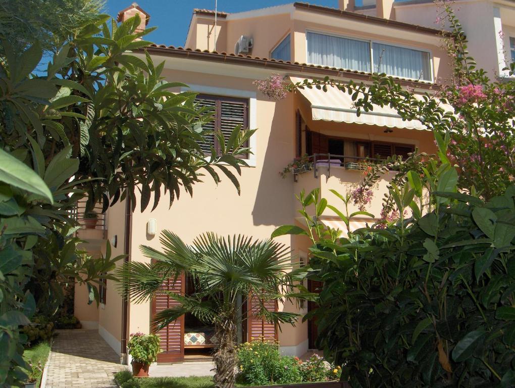 Apartments Villa Brigita Rovinj Ngoại thất bức ảnh